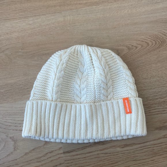 Nobis No Cold Shoulder Beanie - Picture 3 of 3